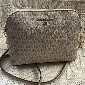 Authentic Michael Kors Large Cindy Dome Crossbody Bag